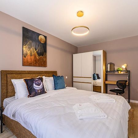 Schei Gate Apartment Брашов Екстериор снимка